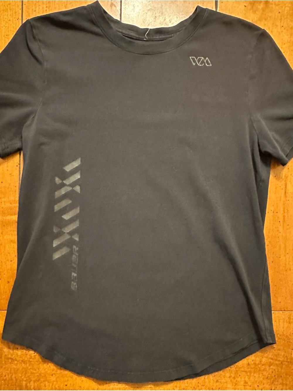 Lululemon X Bauer T shirt black with reflective logos size shown